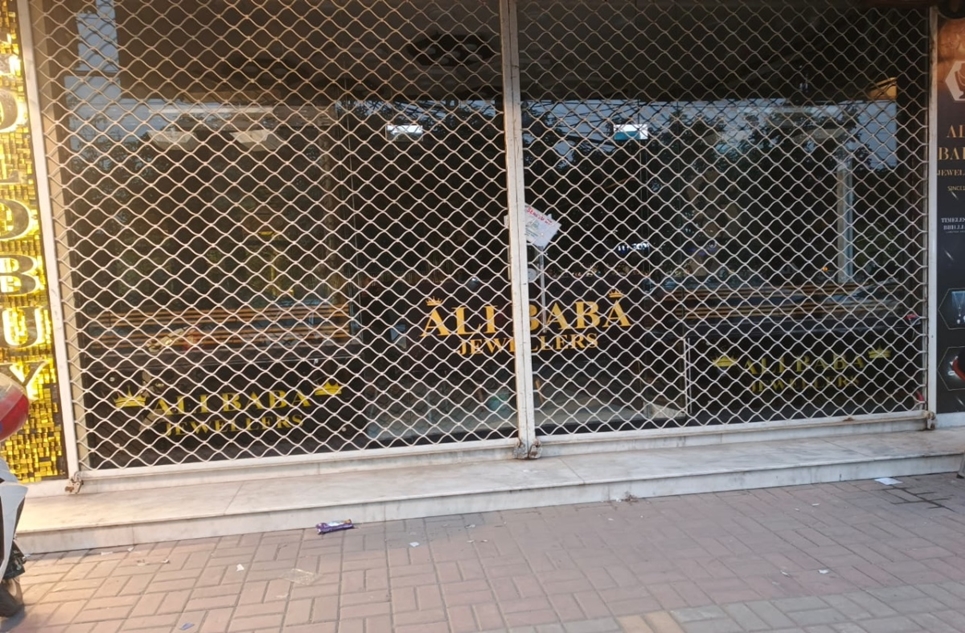 260 square feet shops for sale in Johar Town Lahore