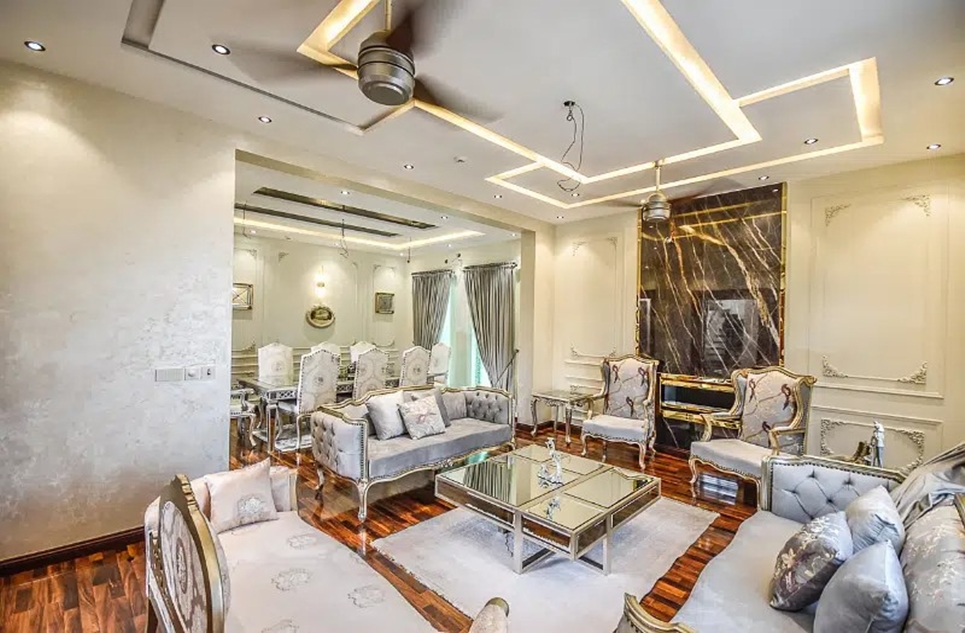 1 kanal house for rent in Phase 8 DHA Lahore