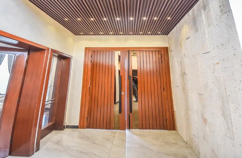 1 kanal house for rent in Phase 8 DHA Lahore
