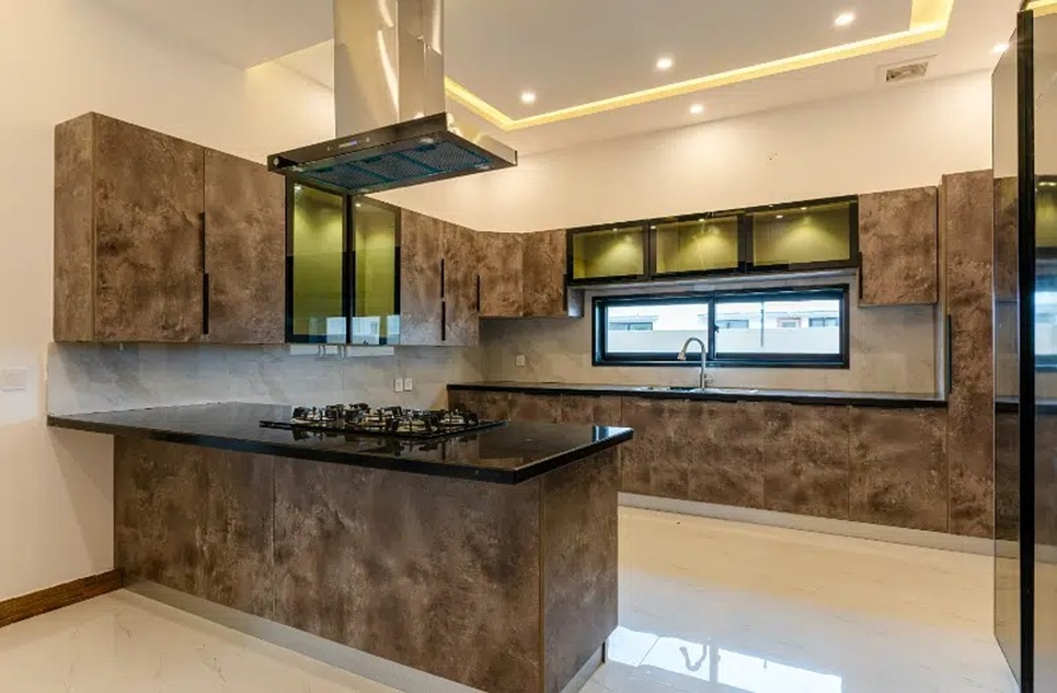 1 kanal house for rent in Phase 8 DHA Lahore