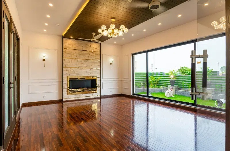 1 kanal house for rent in Phase 8 DHA Lahore