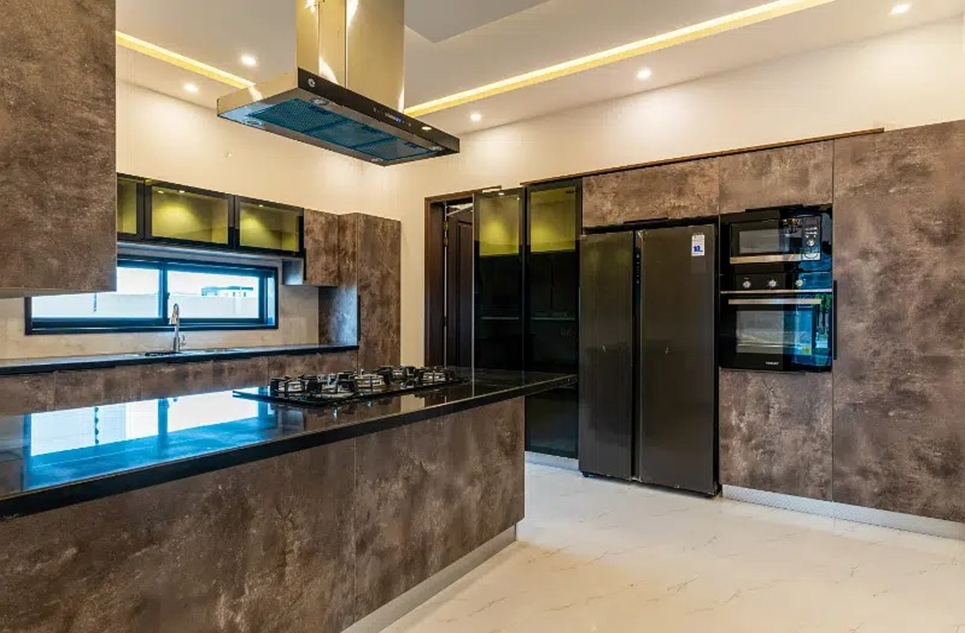 1 kanal house for rent in Phase 8 DHA Lahore