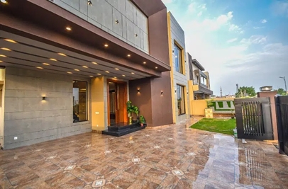 1 kanal house for rent in Phase 6 DHA Lahore