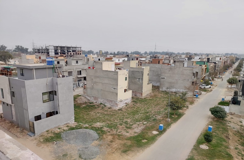 5 marla plot for sale in Phase 2 Al-Kabir Town Lahore