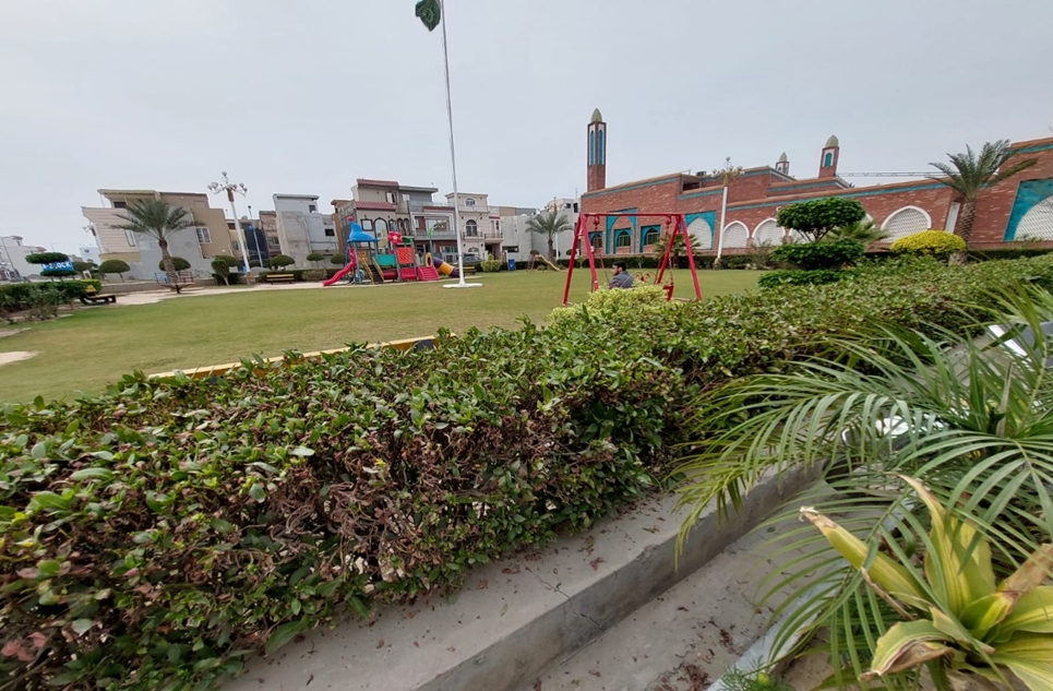 5 marla plot for sale in Phase 2 Al-Kabir Town Lahore