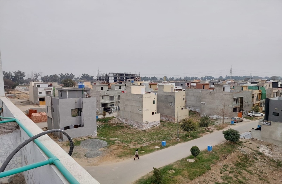 5 marla plot for sale in Phase 2 Al-Kabir Town Lahore