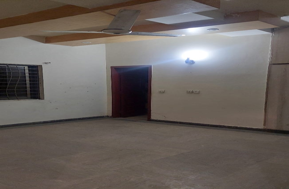 10 marla house for sale in Gulshan-e-Lahore Lahore