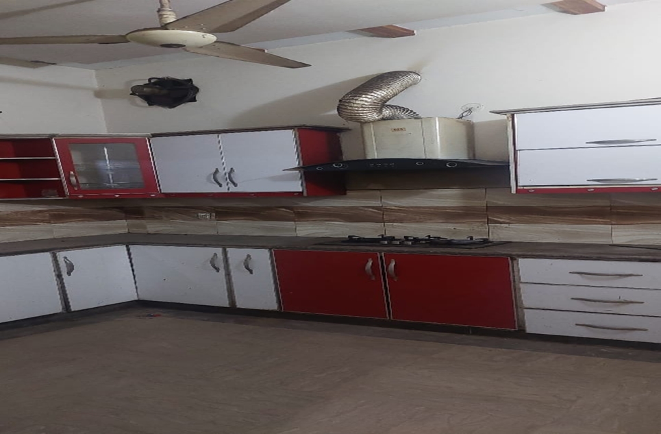 10 marla house for sale in Gulshan-e-Lahore Lahore