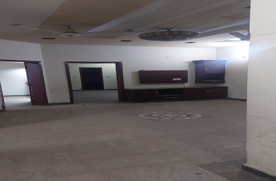 10 marla house for sale in Gulshan-e-Lahore Lahore