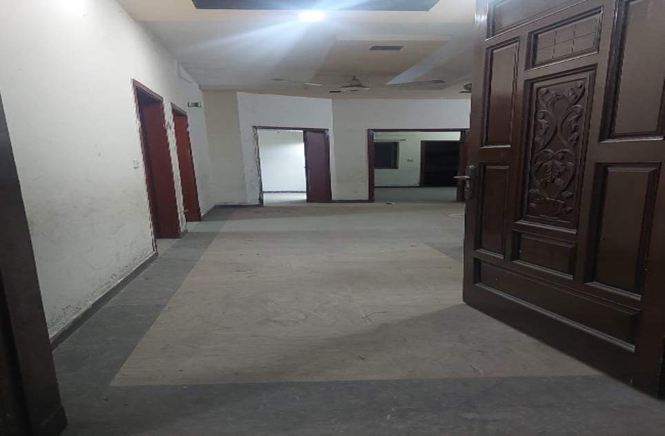 10 marla house for sale in Gulshan-e-Lahore Lahore