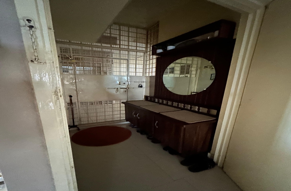 Two beds  apartment for sale in Gulshan-e-iqbal Karachi