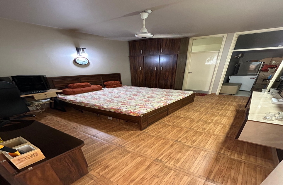Two beds  apartment for sale in Gulshan-e-iqbal Karachi