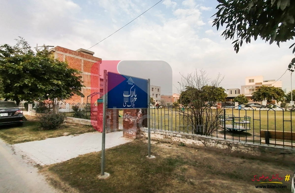 10 marla plot for sale in Canal Garden Lahore