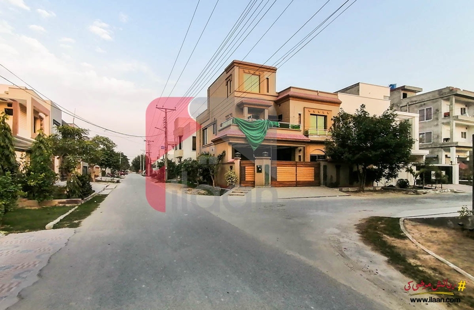 10 marla plot for sale in Canal Garden Lahore
