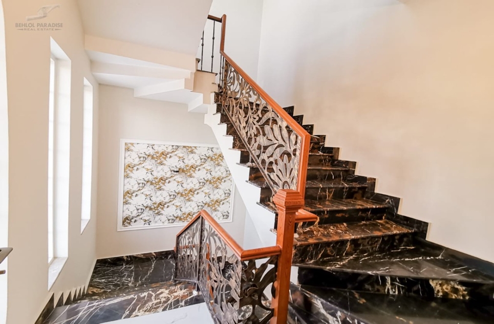 1 kanal house for sale in Phase 2 DHA Islamabad