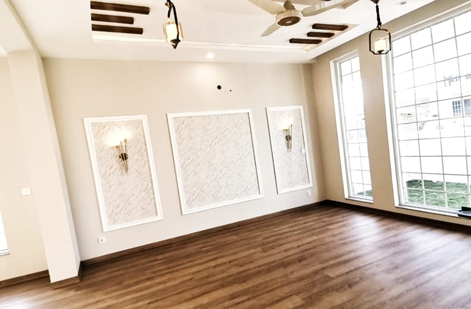 1 kanal house for sale in Phase 2 DHA Islamabad