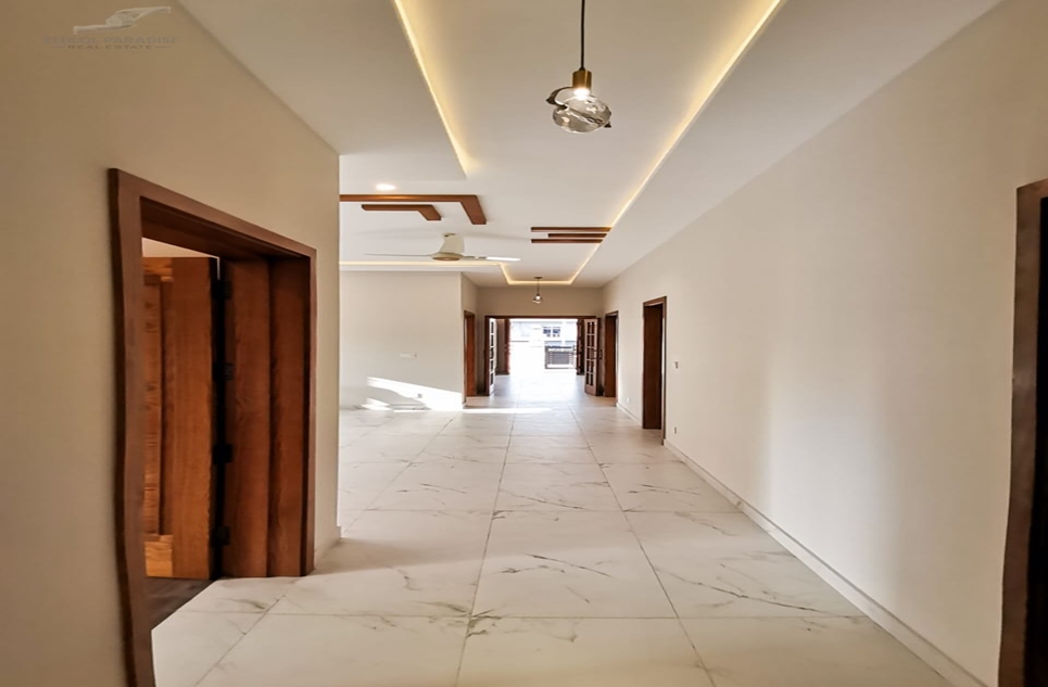 1 kanal house for sale in Phase 2 DHA Islamabad