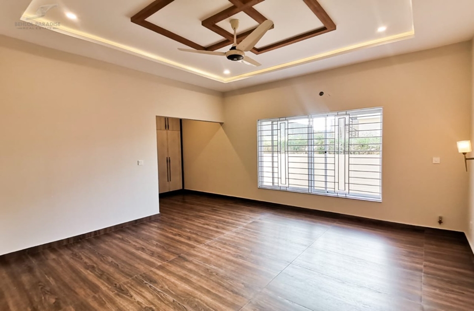 1 kanal house for sale in Phase 2 DHA Islamabad