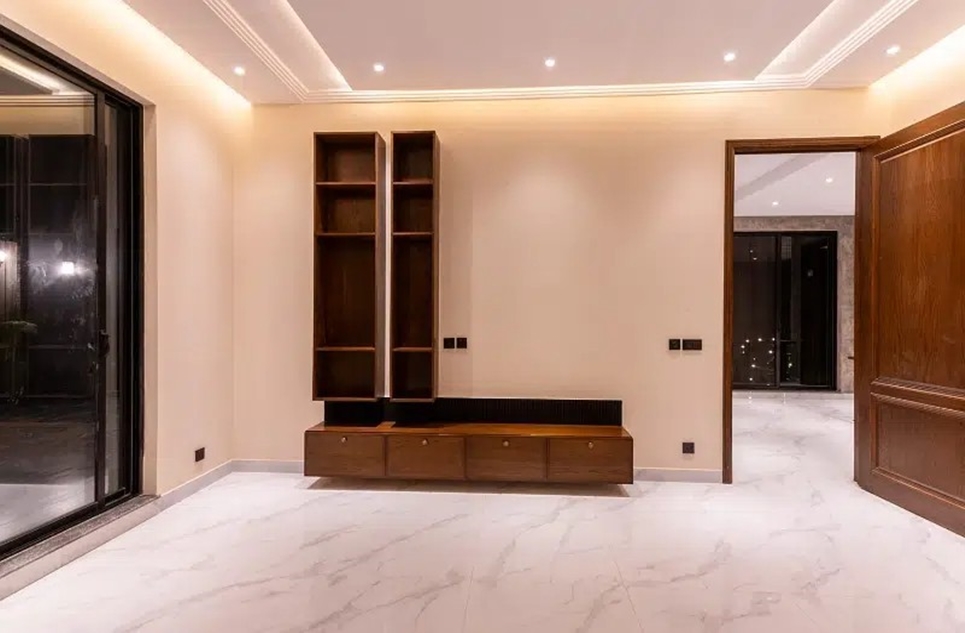 1 kanal house for rent in Phase 6 DHA Lahore