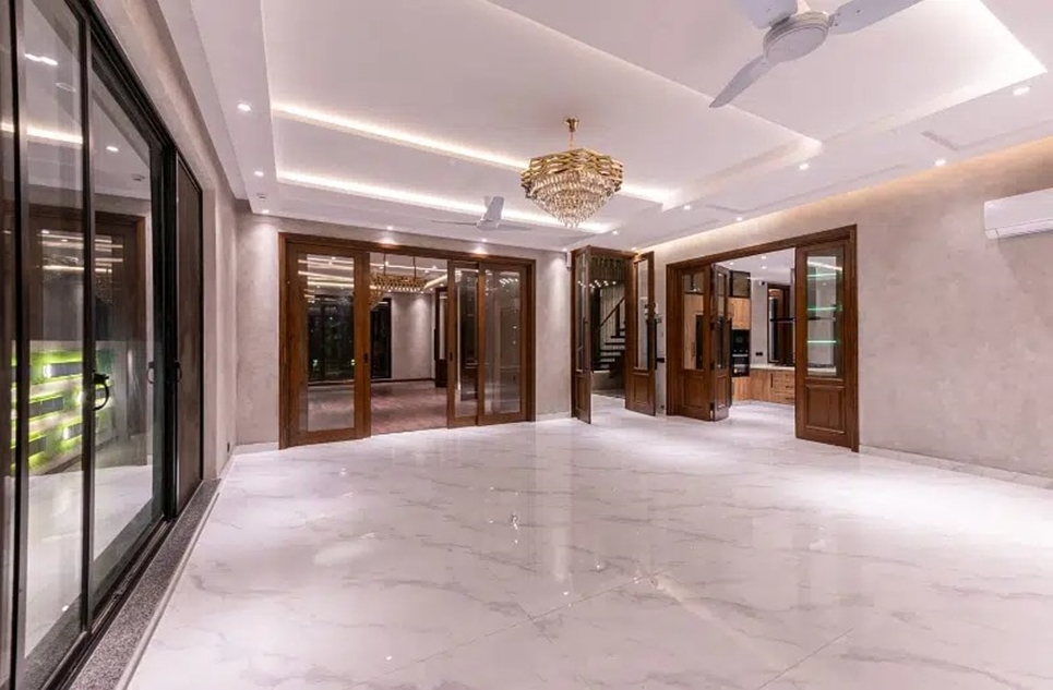 1 kanal house for rent in Phase 6 DHA Lahore