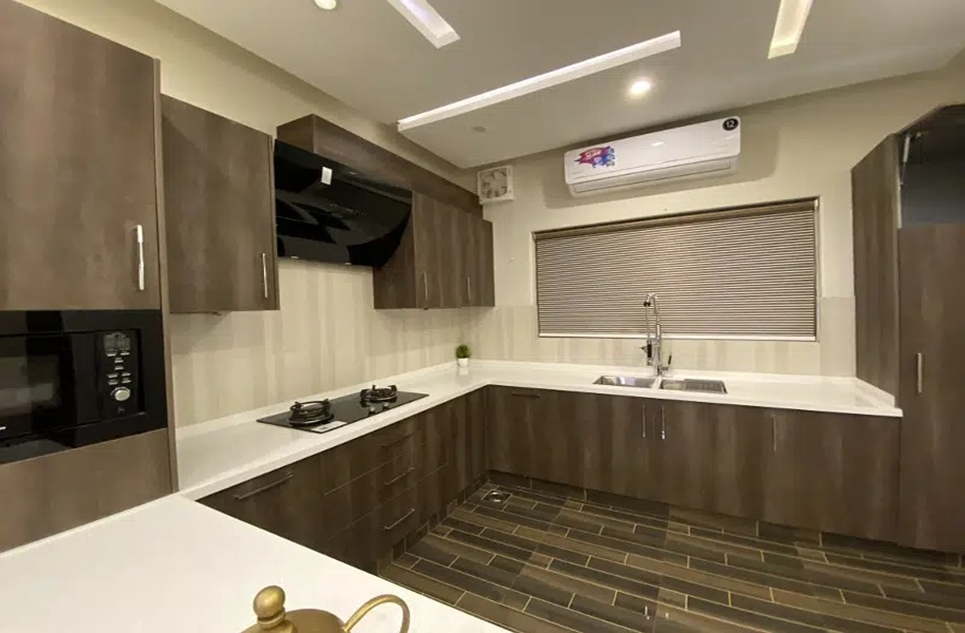 1 kanal house for rent in Phase 6 DHA Lahore