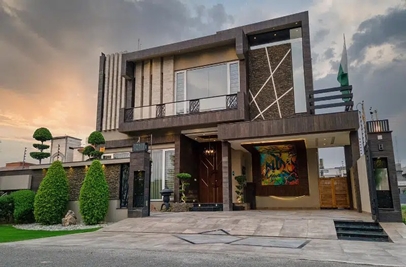 1 kanal house for rent in Phase 6 DHA Lahore