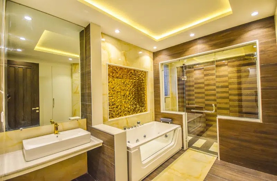 1 kanal house for rent in Phase 5 DHA Lahore