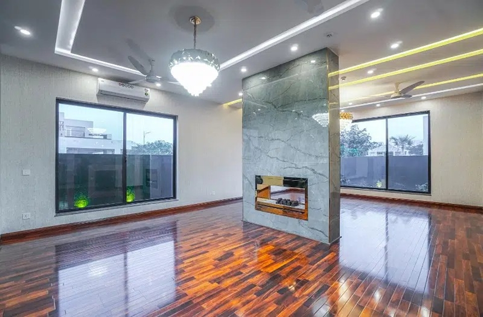 1 kanal house for rent in Phase 5 DHA Lahore
