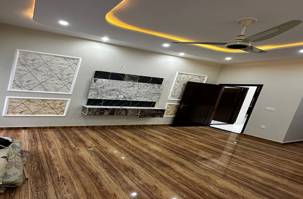 10 marla house for sale in Lahore