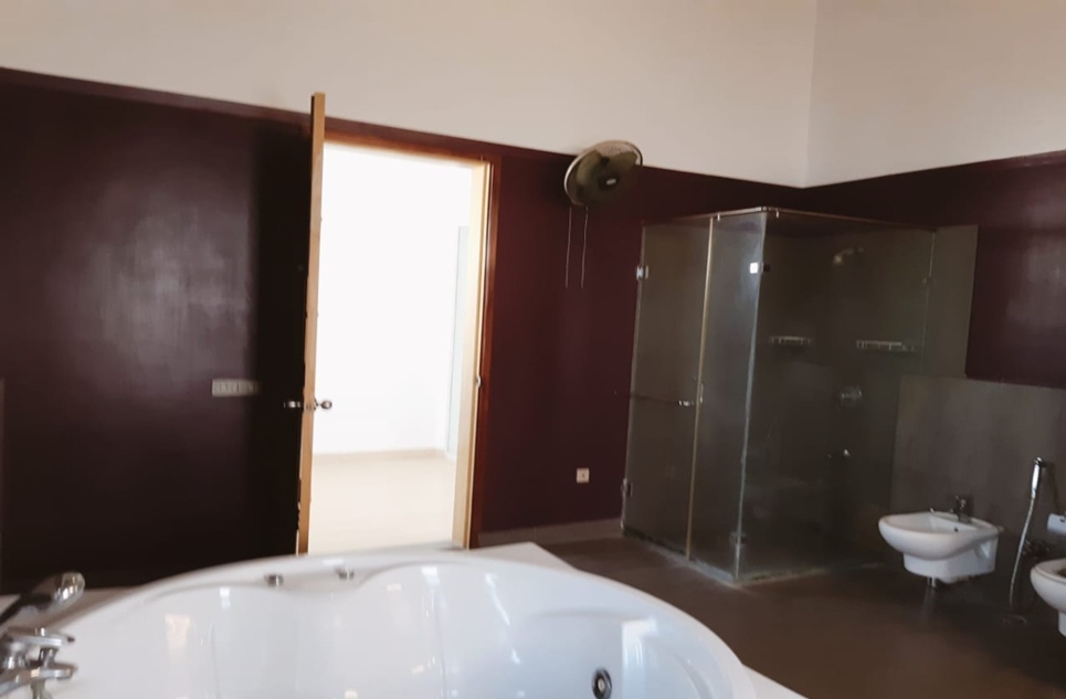 999 square yard house for rent in Phase 5 DHA Karachi