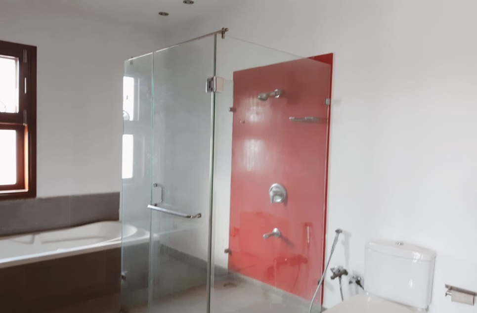 999 square yard house for rent in Phase 5 DHA Karachi