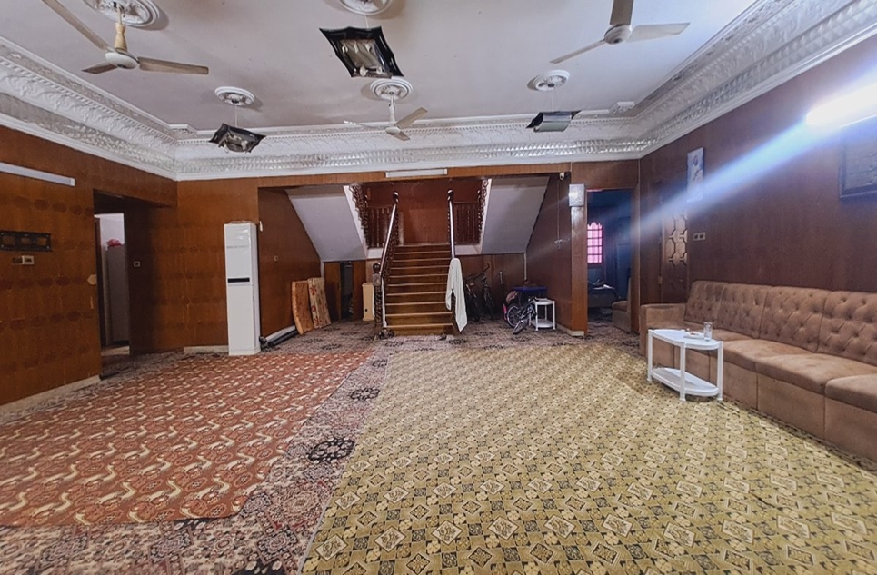 1000 square yard house for sale in Phase 5 DHA Karachi