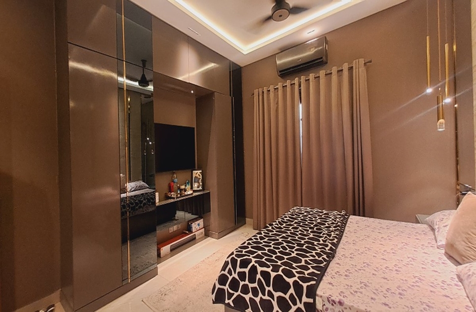 1000 square yard house for sale in Phase 5 DHA Karachi
