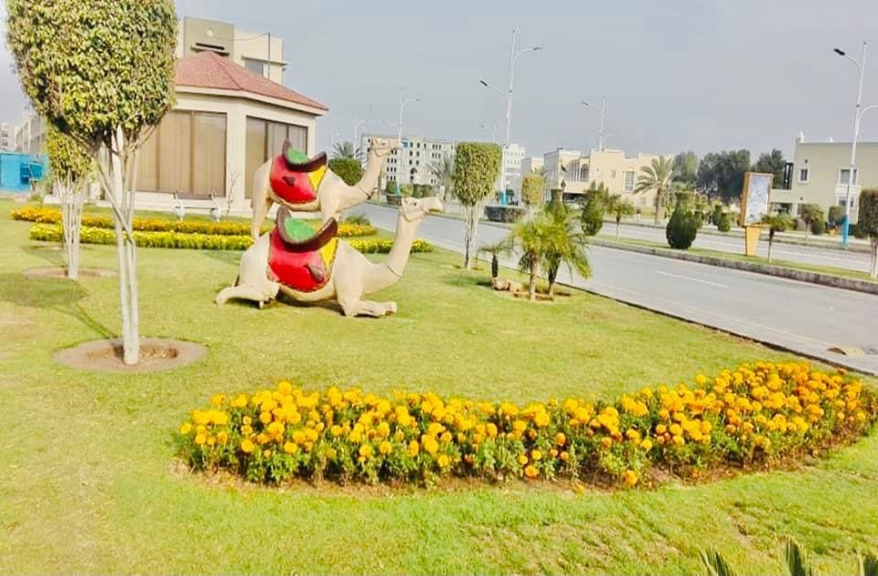 plot for sale in Phase 4 Bahria Orchard Lahore
