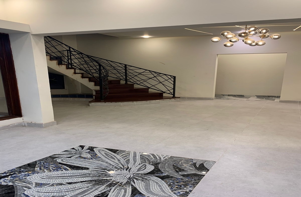 500 square yard house for sale in Phase 6 DHA Karachi