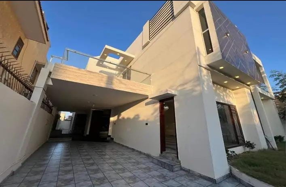 500 square yard house for sale in Phase 6 DHA Karachi