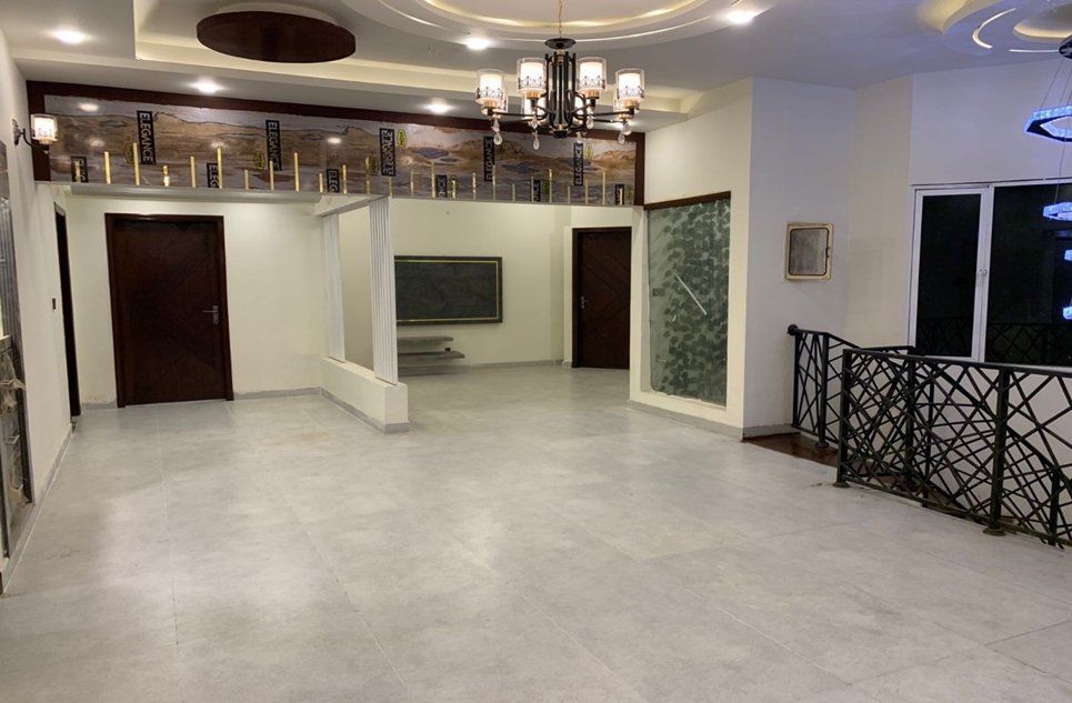 500 square yard house for sale in Phase 6 DHA Karachi