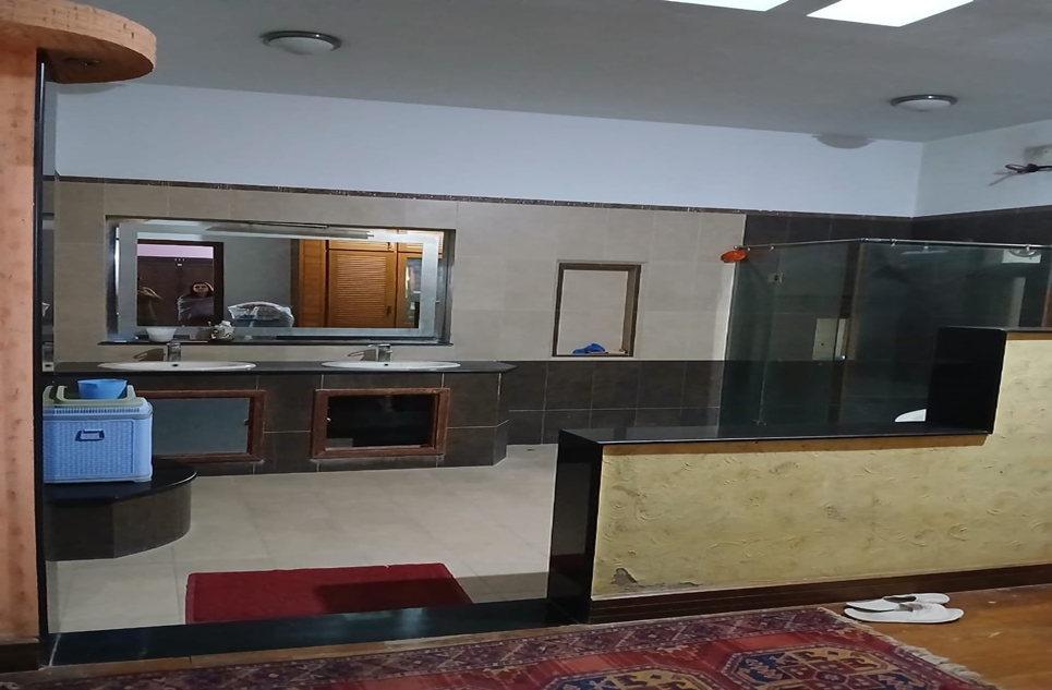 500 square yard house for sale in Phase 6 DHA Karachi