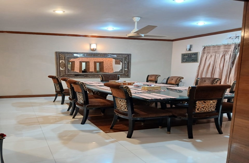 500 square yard house for sale in Phase 6 DHA Karachi