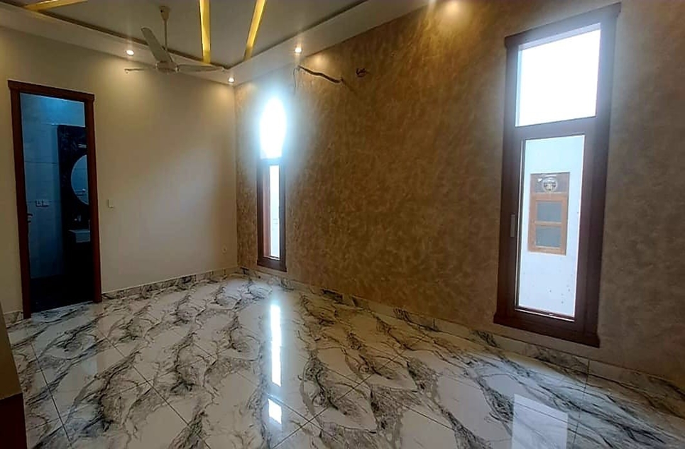 500 square yard house for sale in Phase 6 DHA Karachi