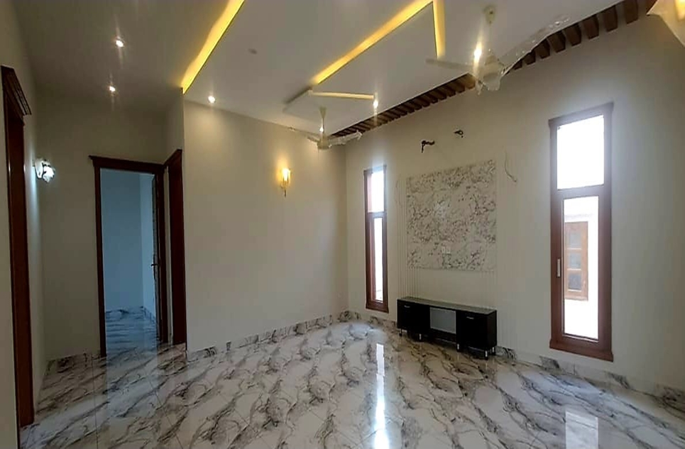 500 square yard house for sale in Phase 6 DHA Karachi