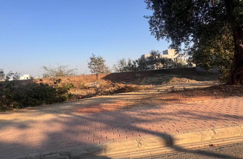 plot for sale in UET Housing Society Lahore
