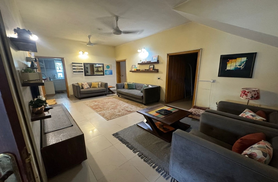 14 marla house for rent in I-8 Islamabad