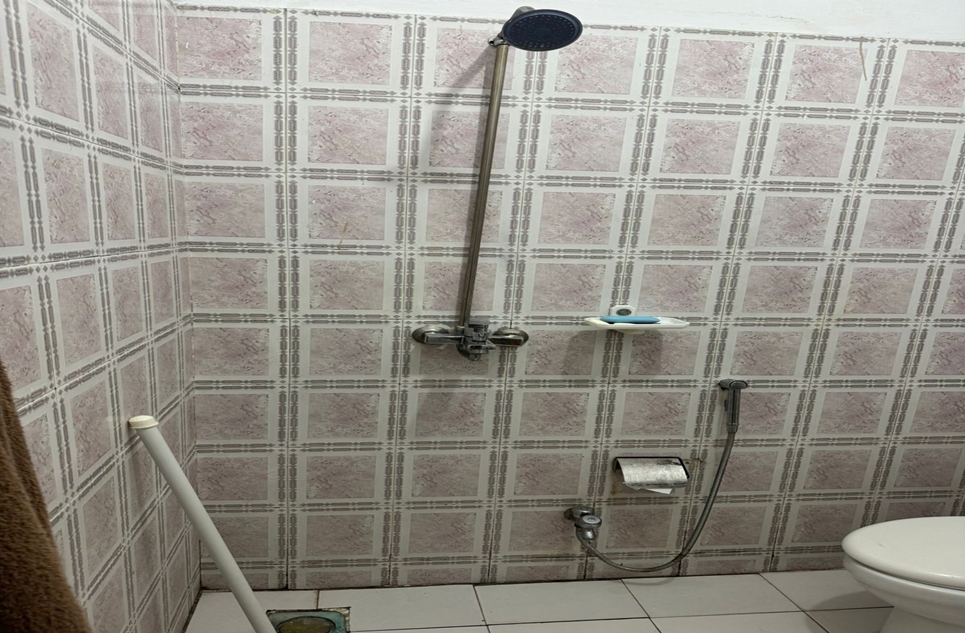 14 marla house for rent in I-8 Islamabad