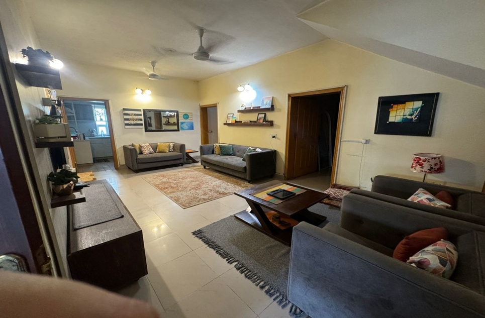 14 marla house for rent in I-8 Islamabad