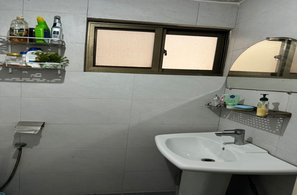 14 marla house for rent in I-8 Islamabad