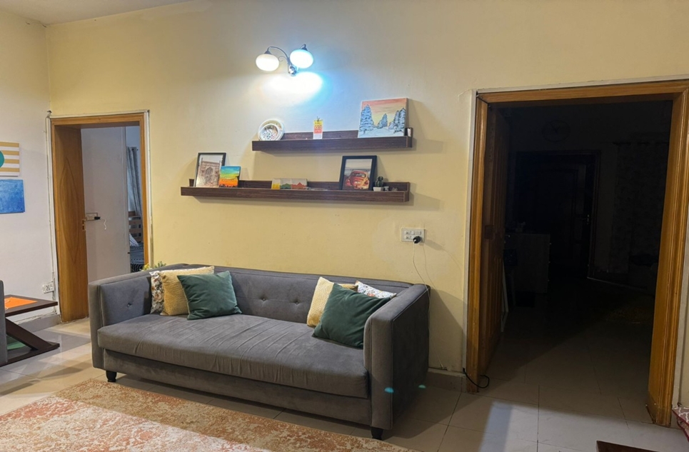 14 marla house for rent in I-8 Islamabad