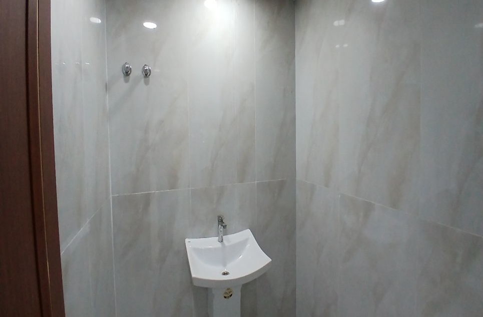 564 square feet office for rent in Gulberg-3 Lahore