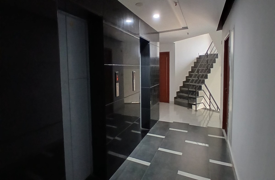 564 square feet office for rent in Gulberg-3 Lahore