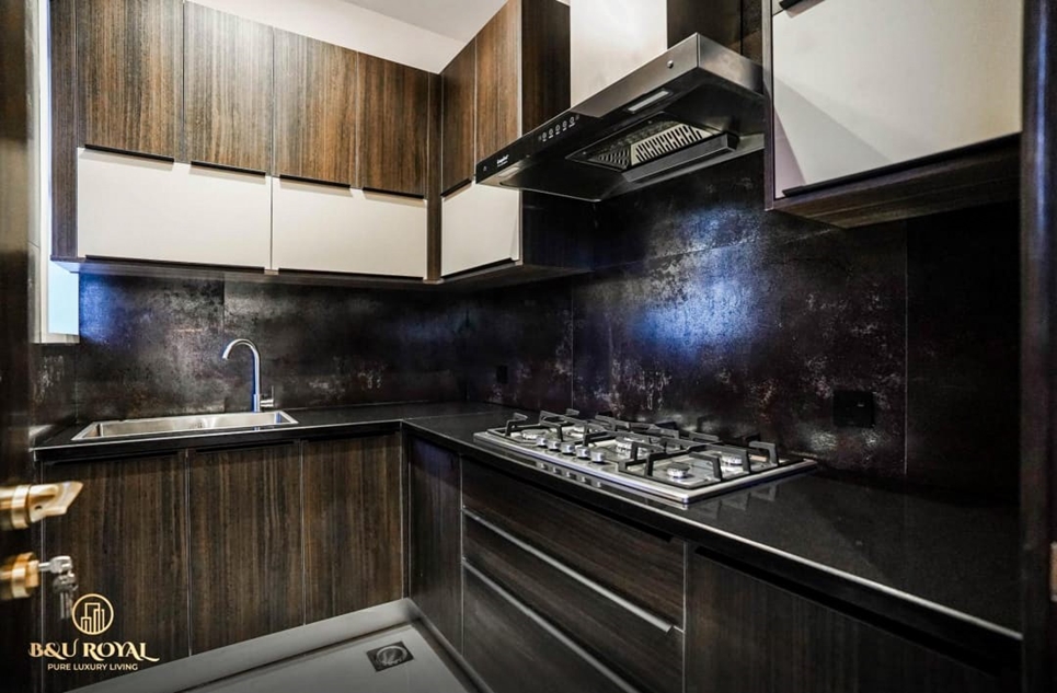 1 kanal house for sale in Phase 5 DHA Lahore